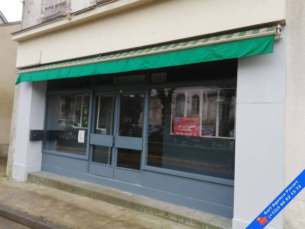 Local Professionnel  - JOIGNY