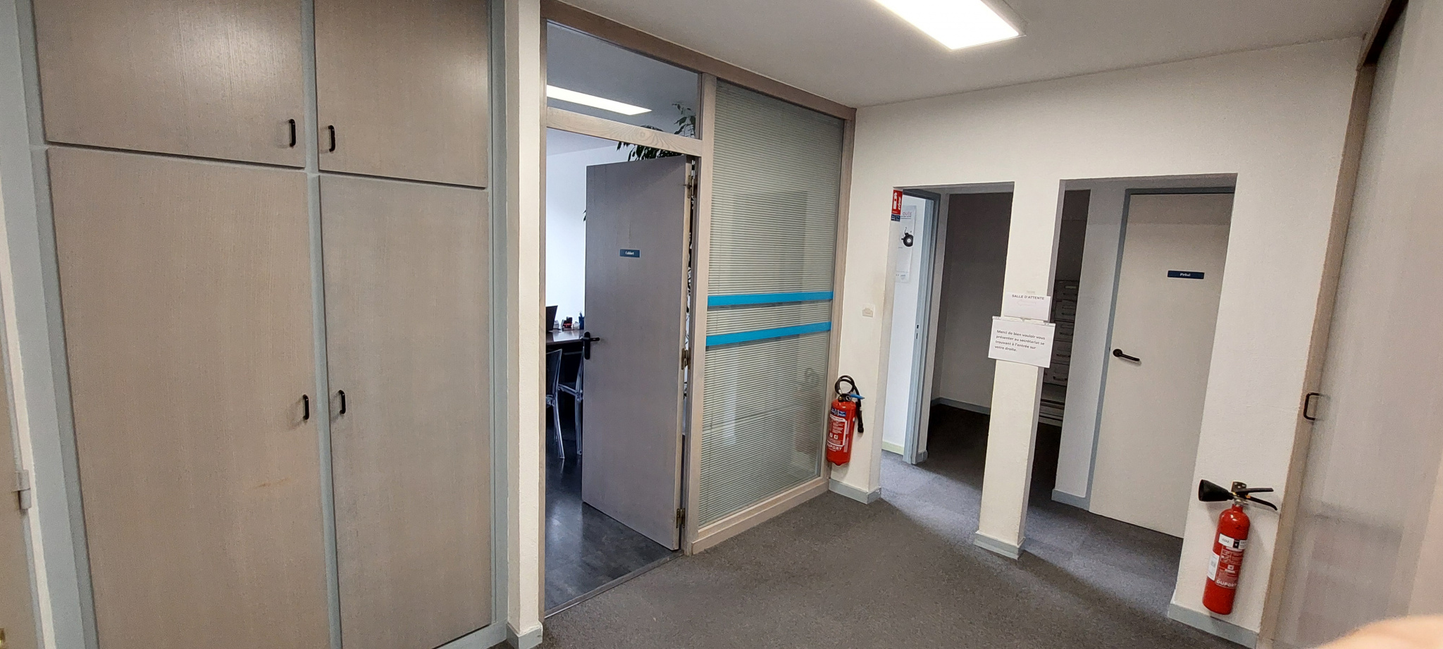 Local Professionnel  - 81m² - MERIGNAC