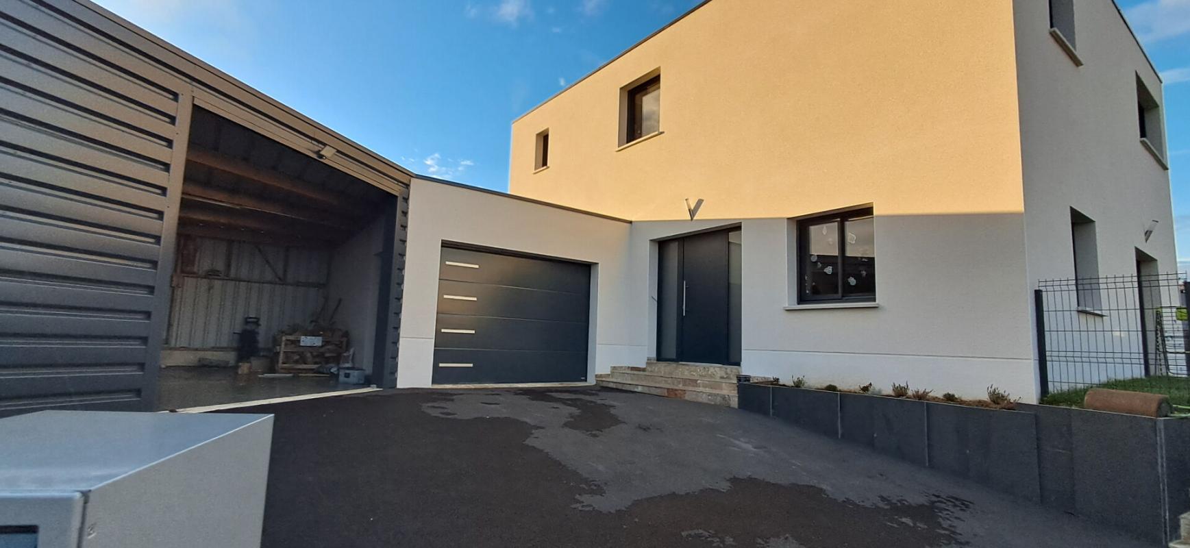 Maison 7 pièces - 200m² - BAZOUGES