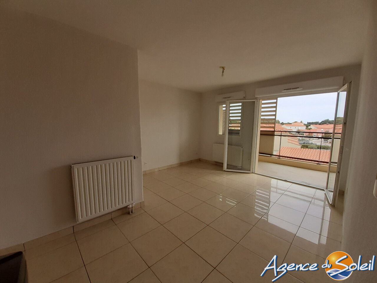 Appartement 2 pièces - 40m² - ST LAURENT DE LA SALANQUE