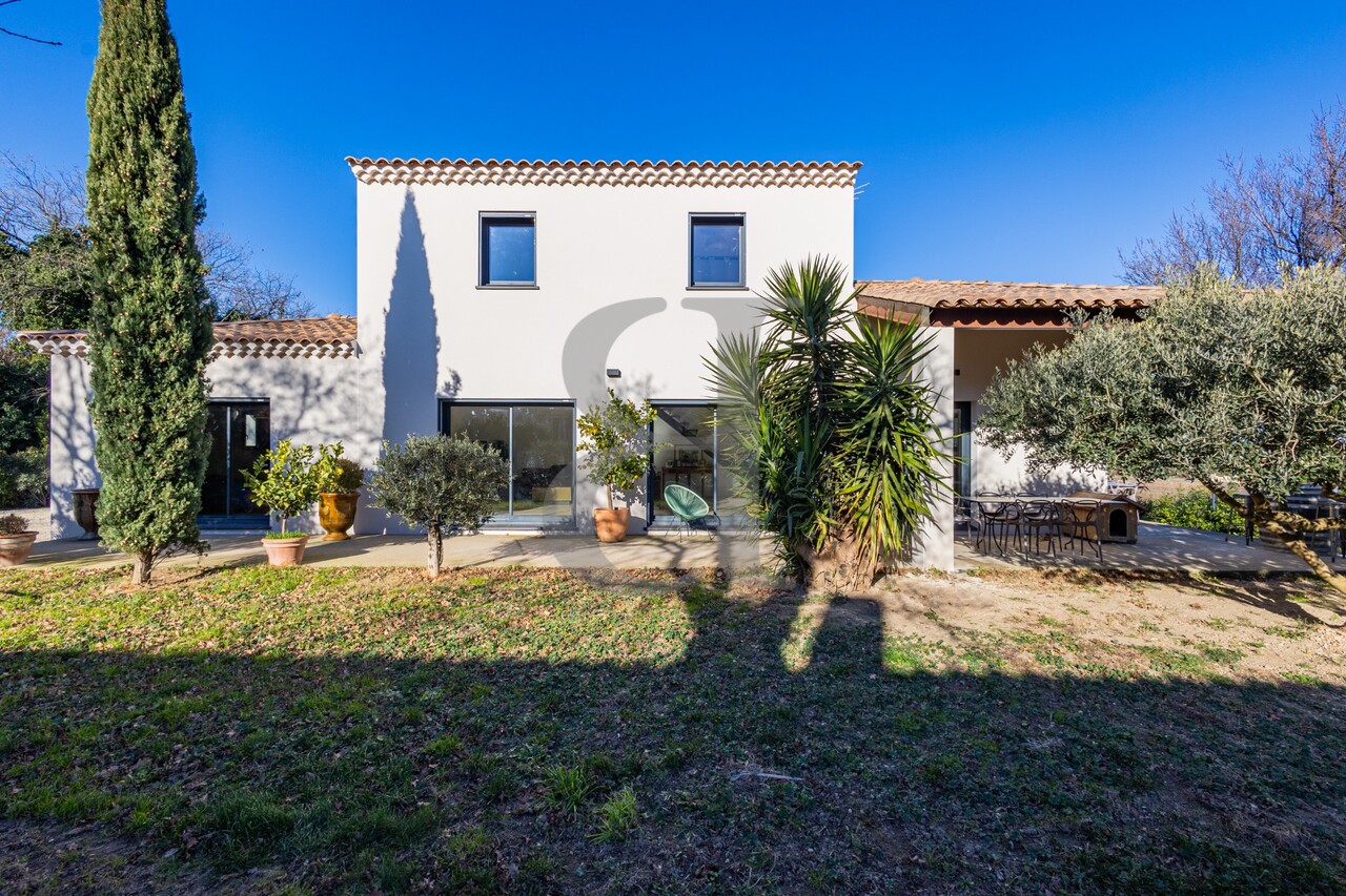 Maison 4 pièces - 136m² - STE CECILE LES VIGNES