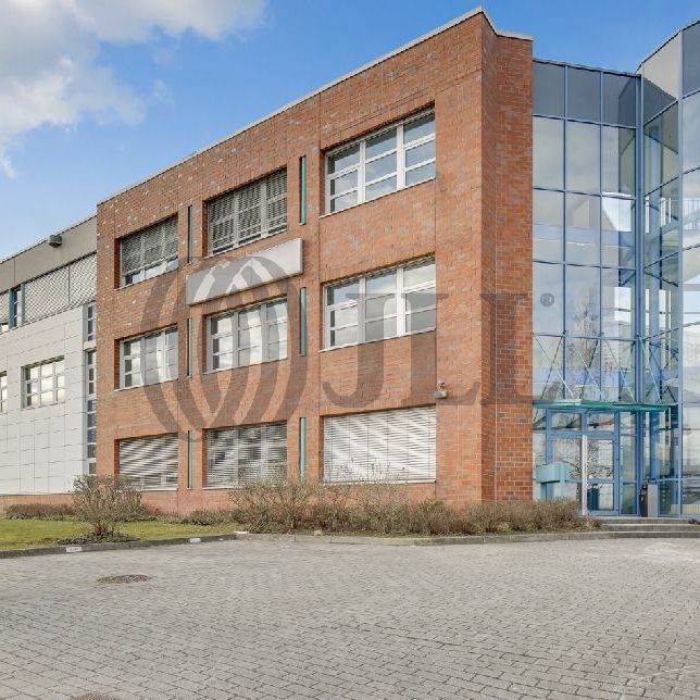 Local industriel  - 1 812m² - GOUSSAINVILLE