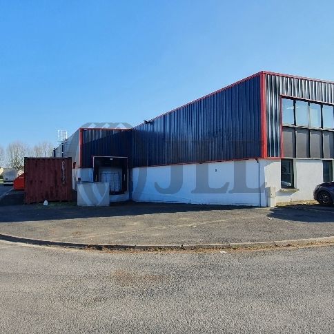 Local industriel  - 301m² - ST SOUPPLETS