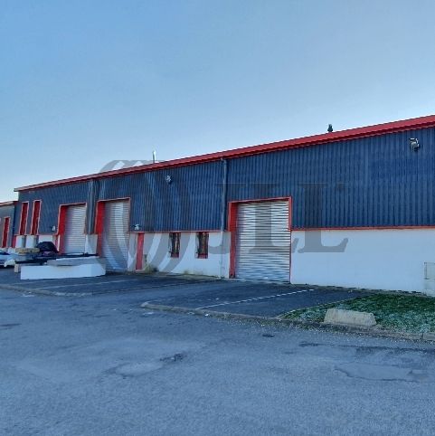 Local industriel  - 2 006m² - ST SOUPPLETS