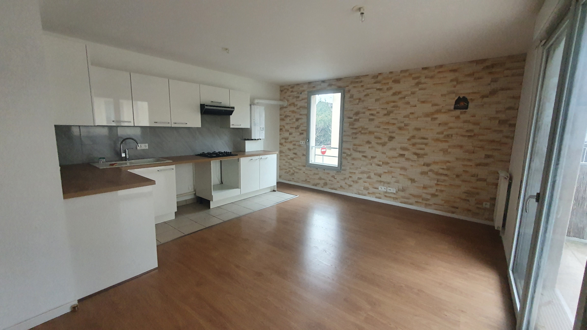 Appartement 2 pièces - 42m² - BEAUMONT SUR OISE