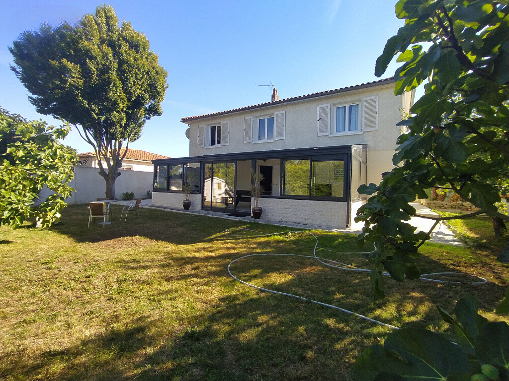 Maison 6 pièces - 159m²