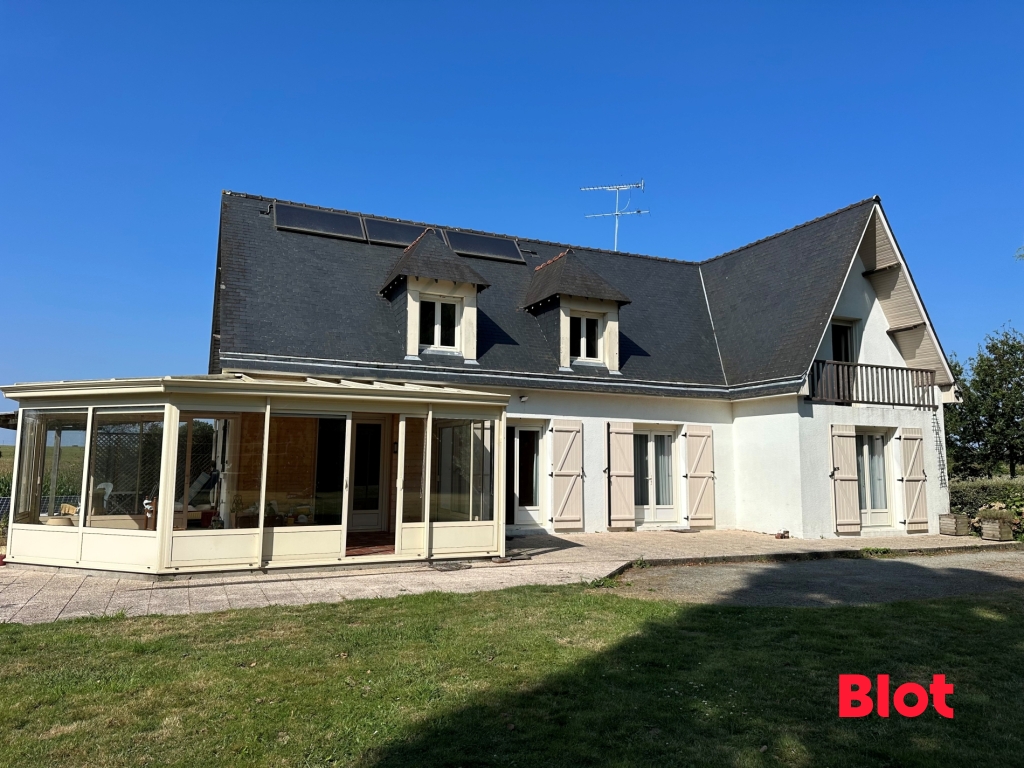 Maison 7 pièces - 166m² - CHANTEPIE