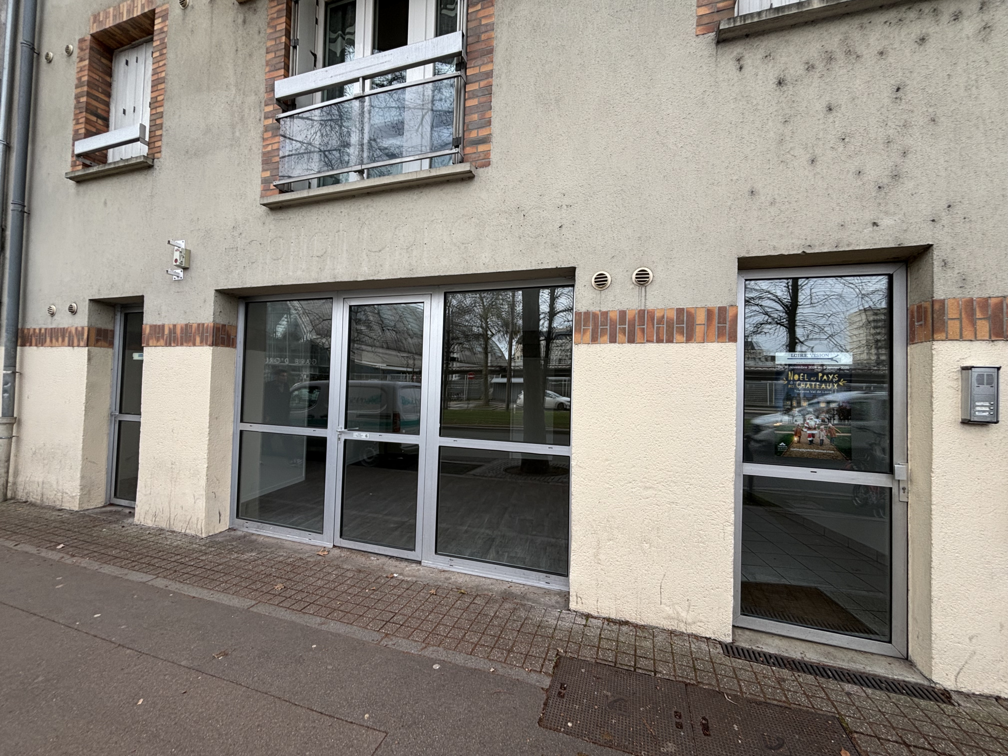 Local Professionnel  - 60m² - ORLEANS