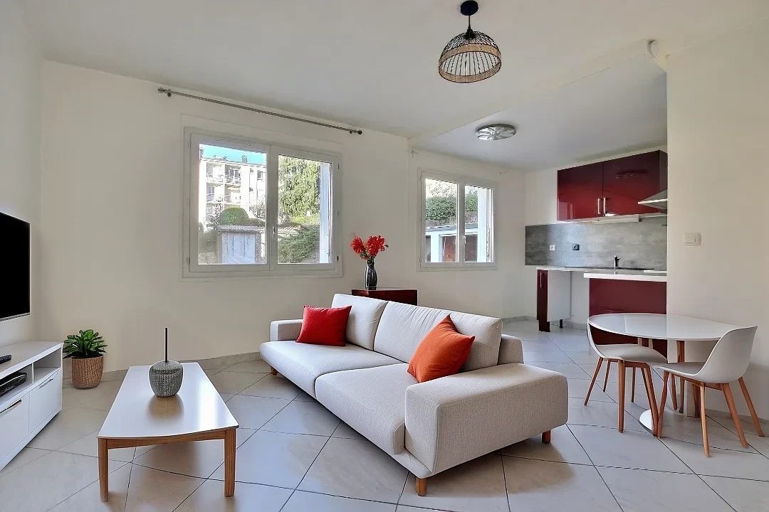 Appartement 2 pièces - 47m² - CLERMONT FERRAND