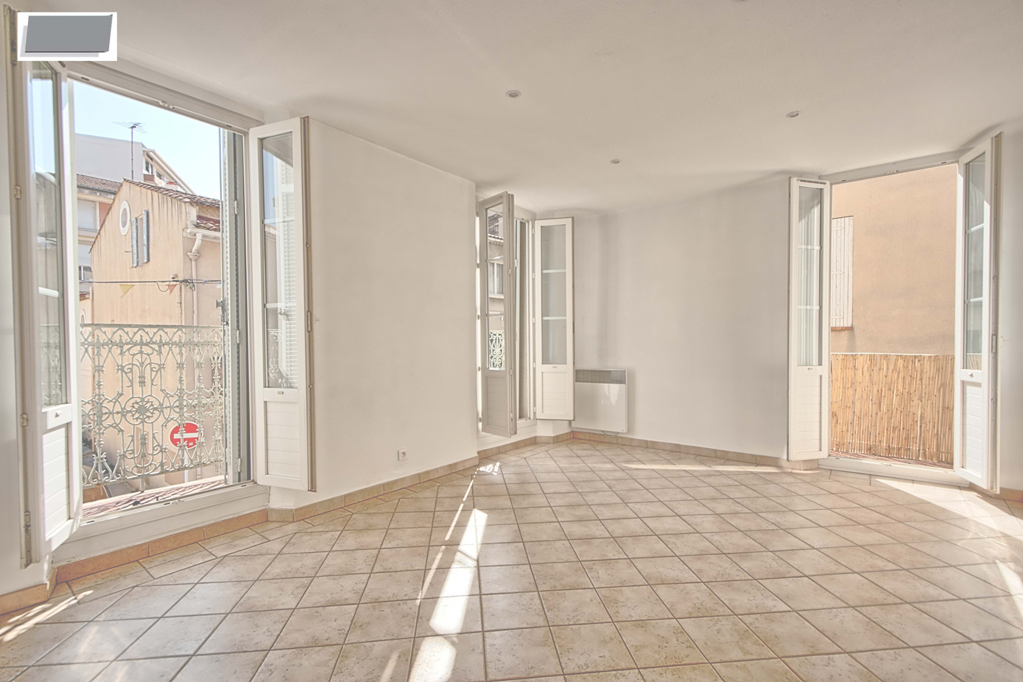 Appartement 3 pièces - 65m² - TOULON