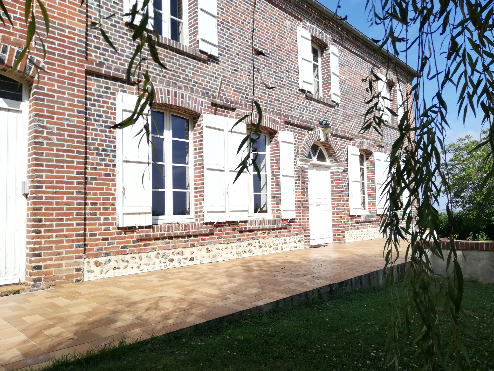 Maison 8 pièces - 171m² - AILLANT SUR THOLON