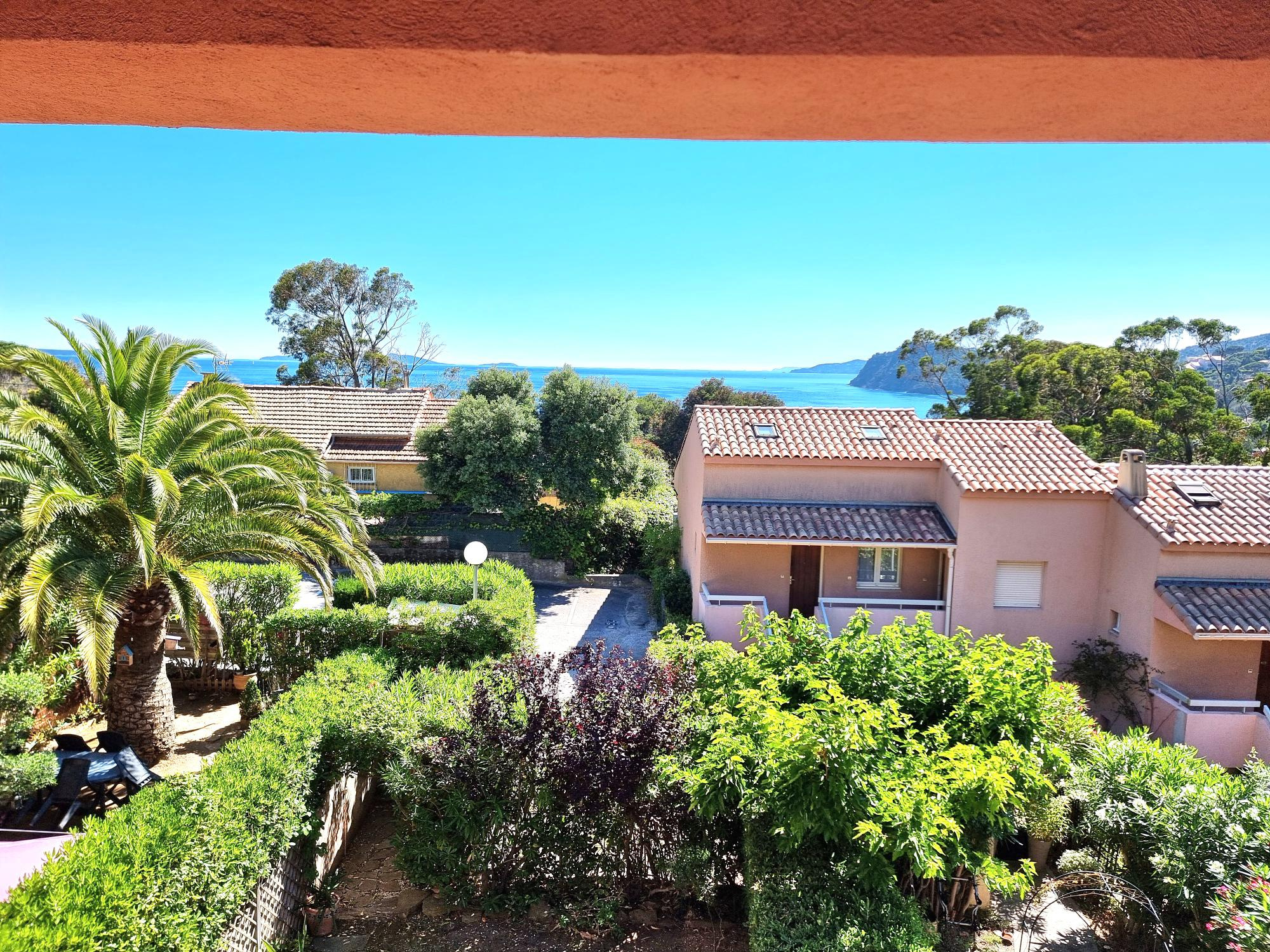 Appartement 3 pièces - 59m² - RAYOL CANADEL SUR MER