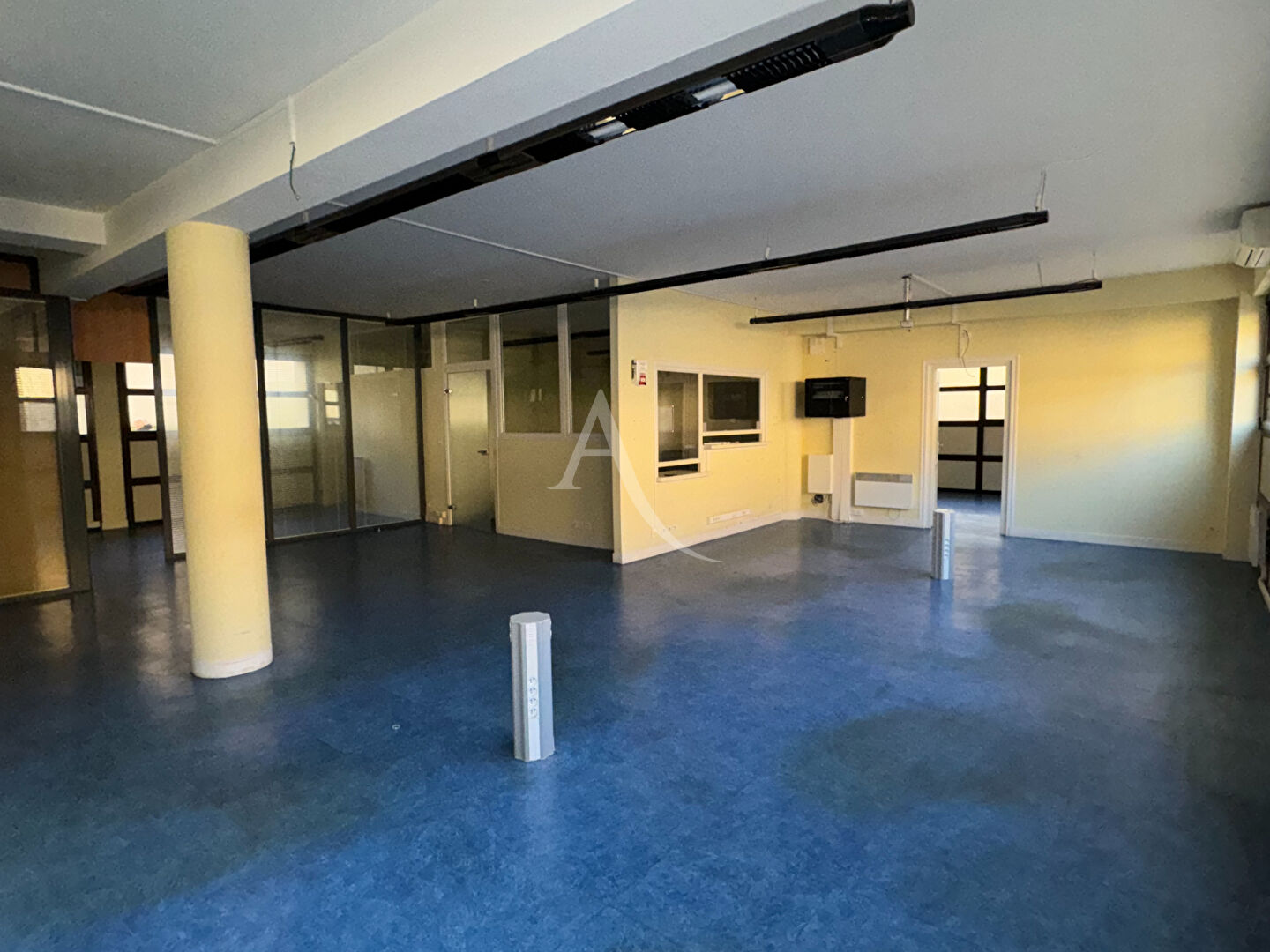 Local Professionnel  - 153m²