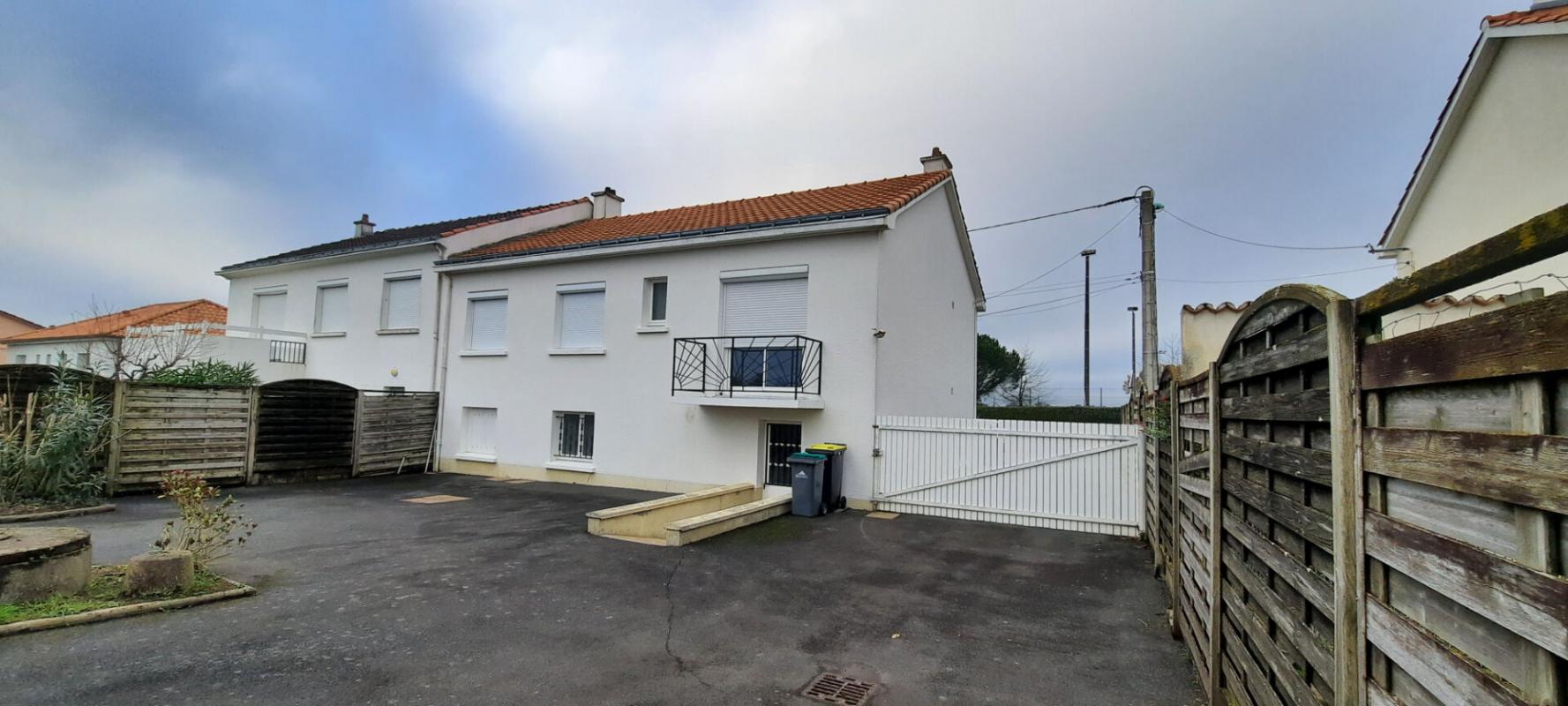 Maison 5 pièces - 93m² - GORGES