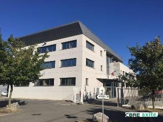 Local Professionnel  - 1 149m² - FONTAINE