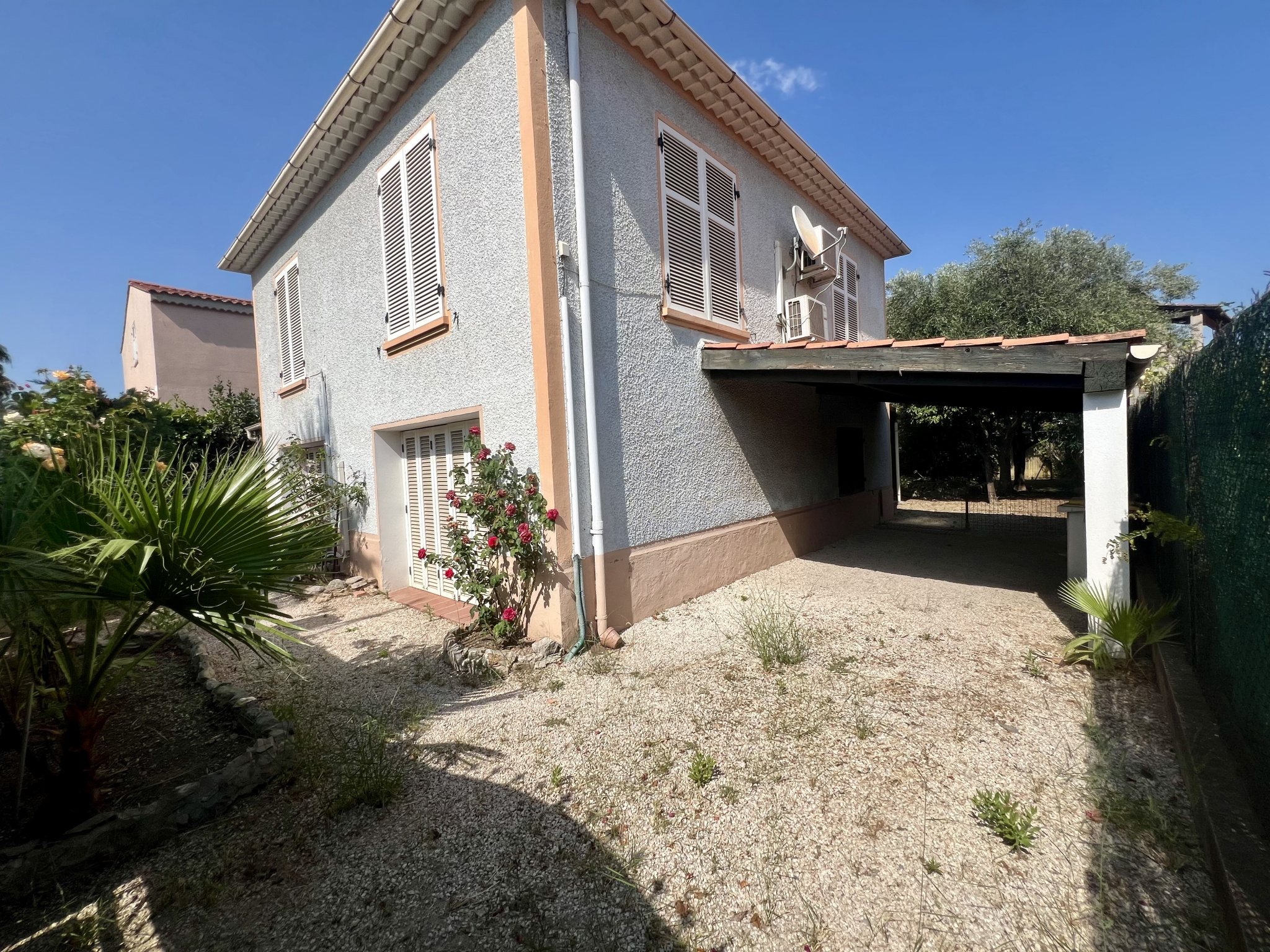 Maison 3 pièces - 105m² - HYERES