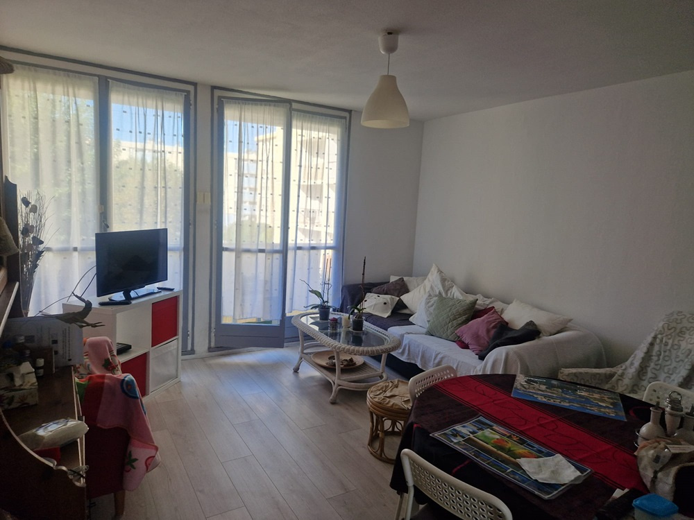 Appartement 3 pièces - 65m² - MARIGNANE