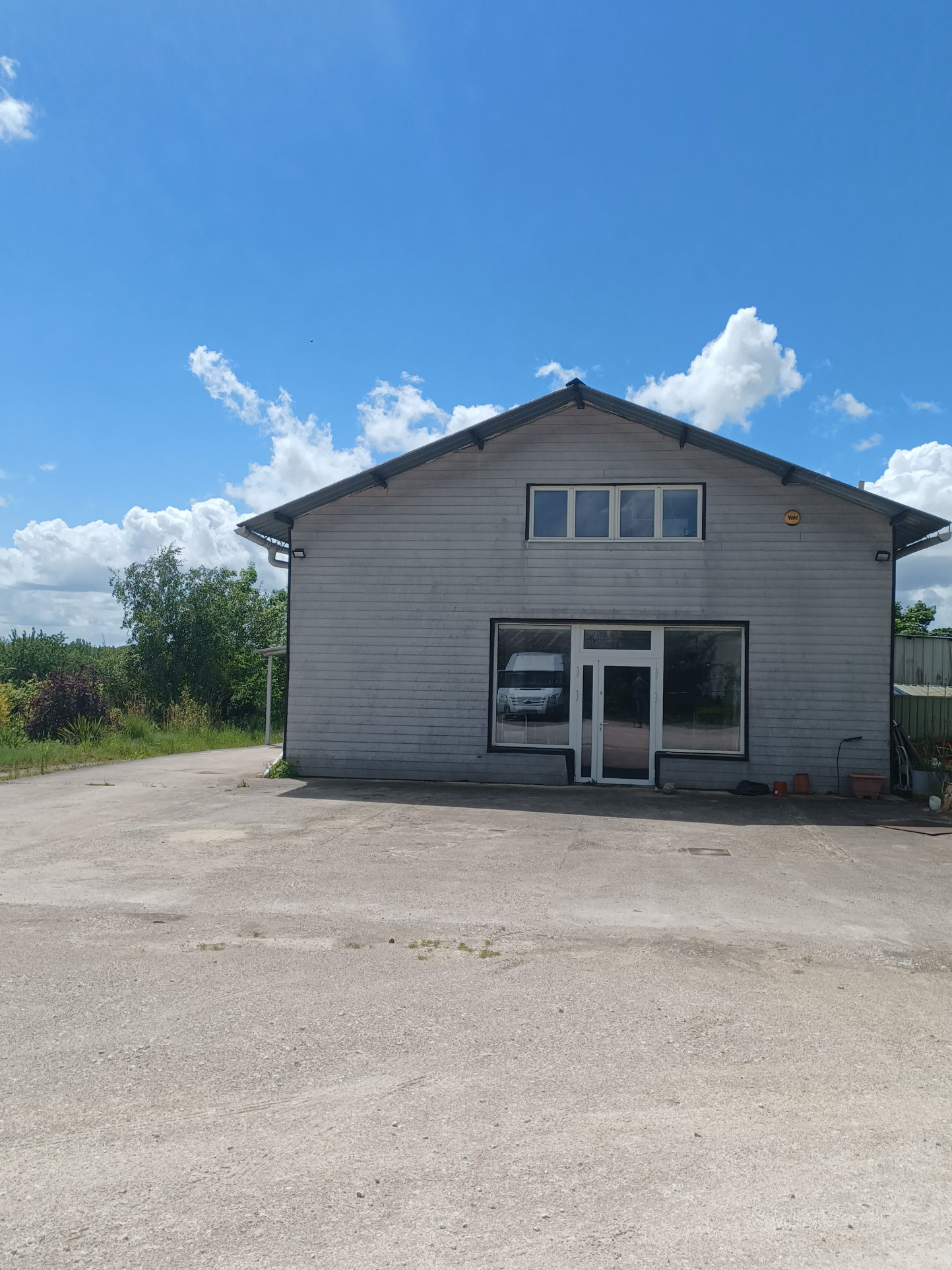 Local industriel  - 70m² - CHECY