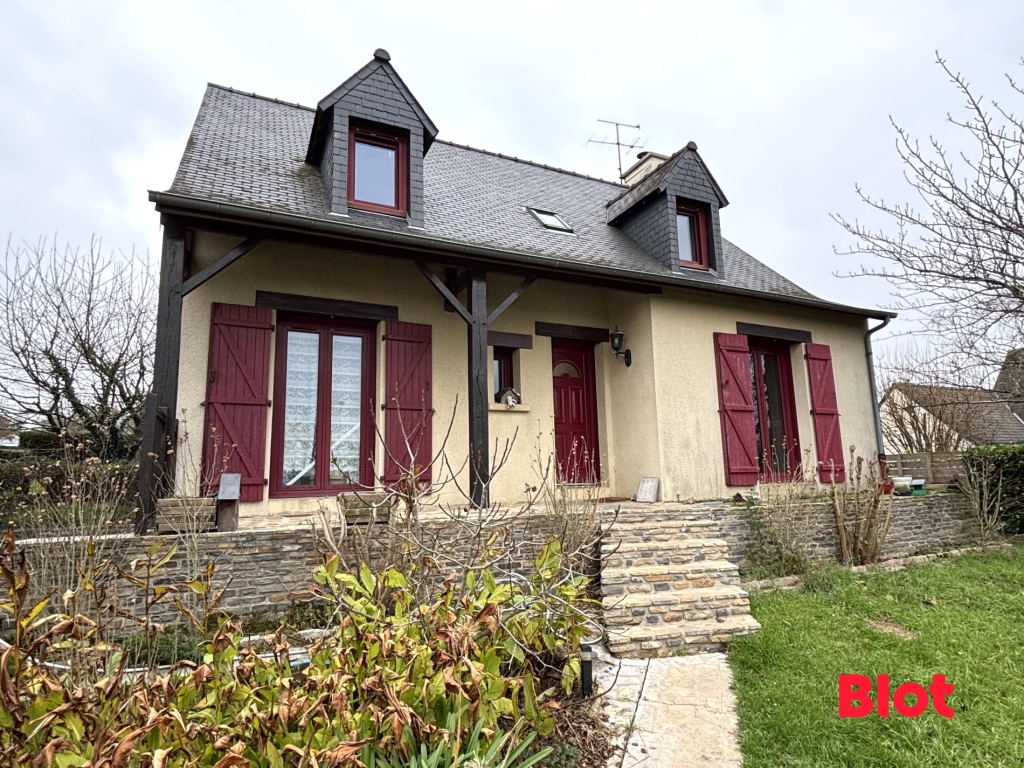 Maison 8 pièces - 130m² - CHATEAUBOURG