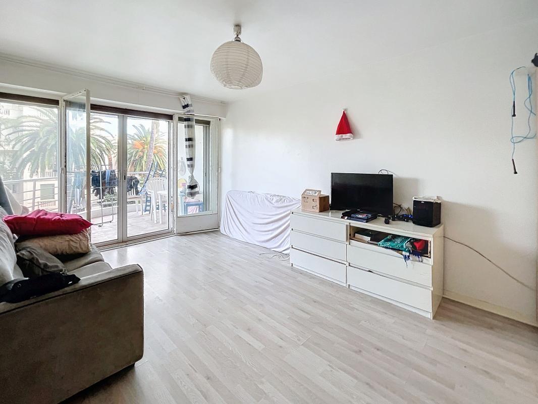 Appartement 1 pièce - 28m² - ANTIBES