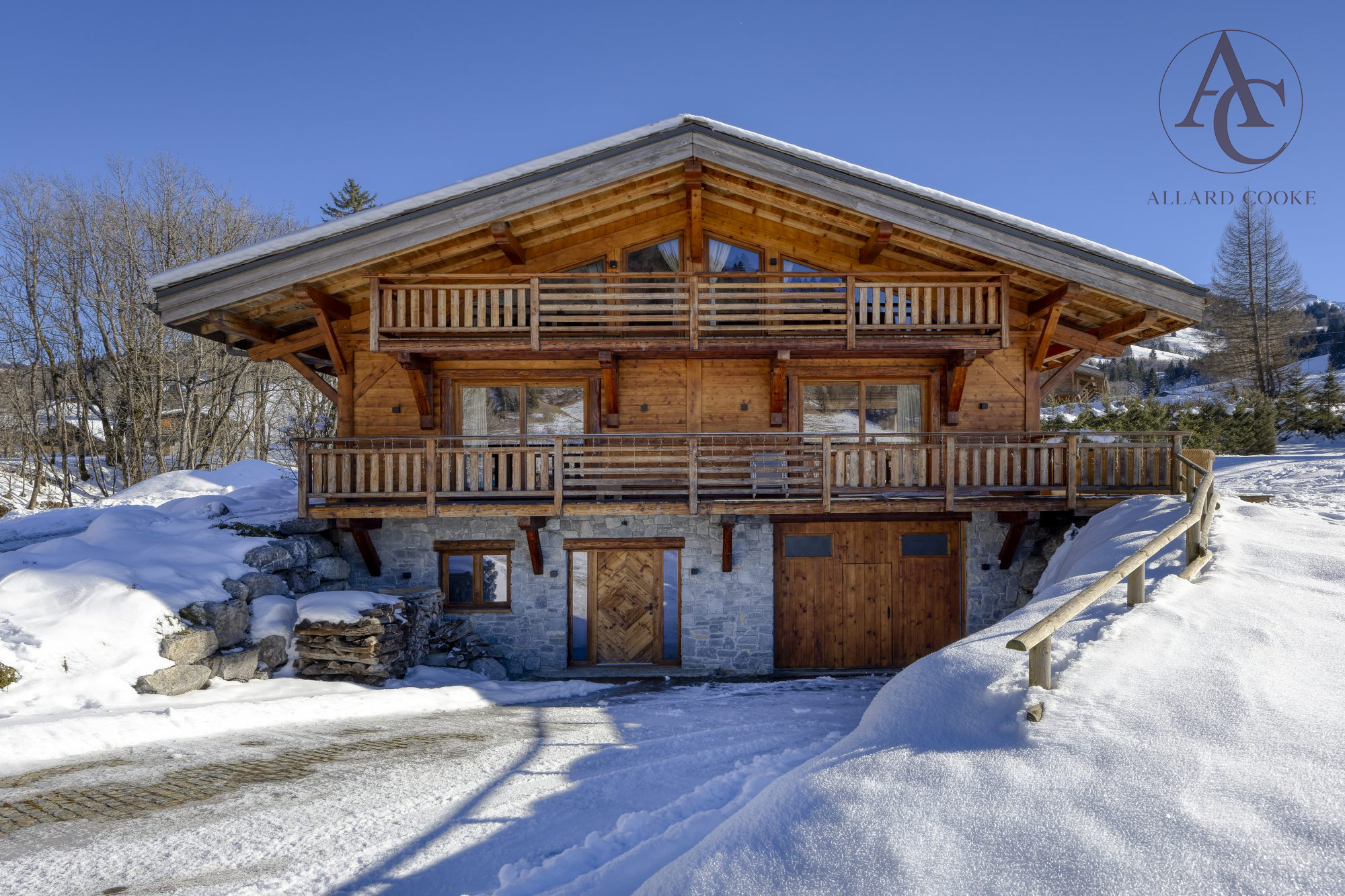 Maison 8 pièces - 300m² - MEGEVE