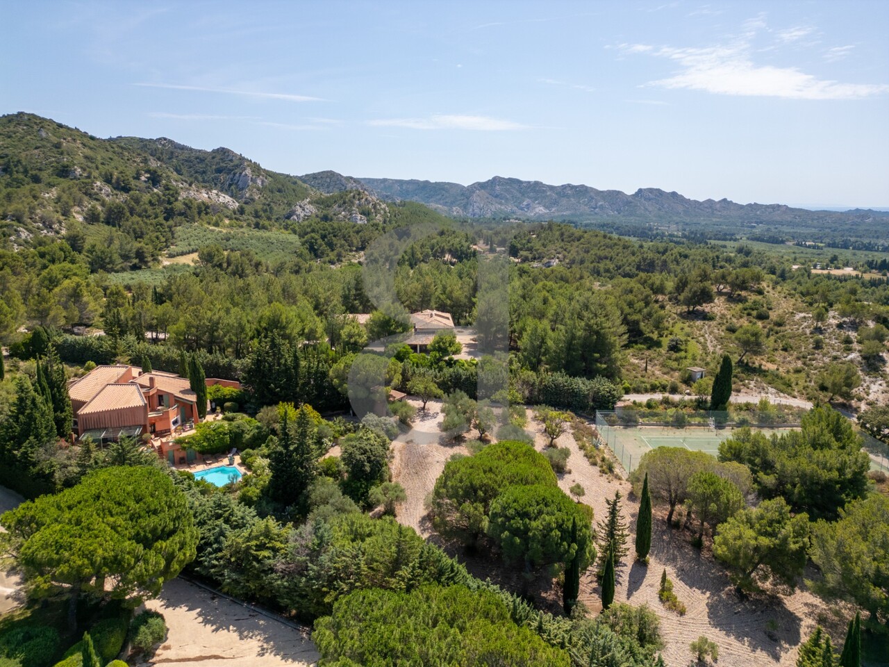 Maison 6 pièces - 227m² - LES BAUX DE PROVENCE