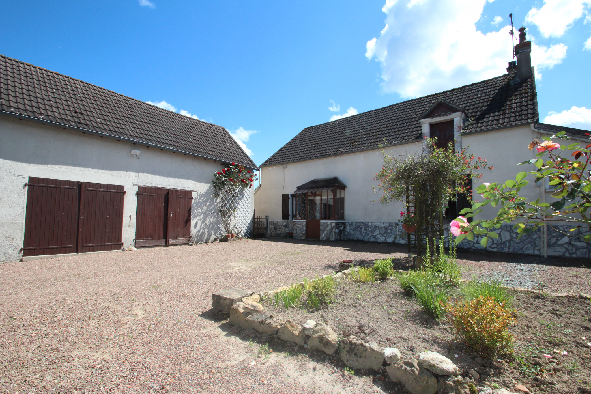 Maison 4 pièces - 75m² - DEVAY