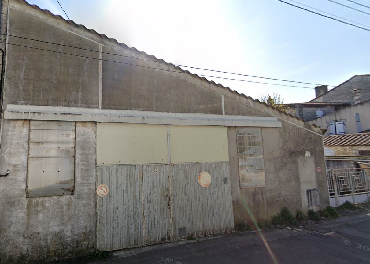 Local industriel  - 200m² - GOND PONTOUVRE