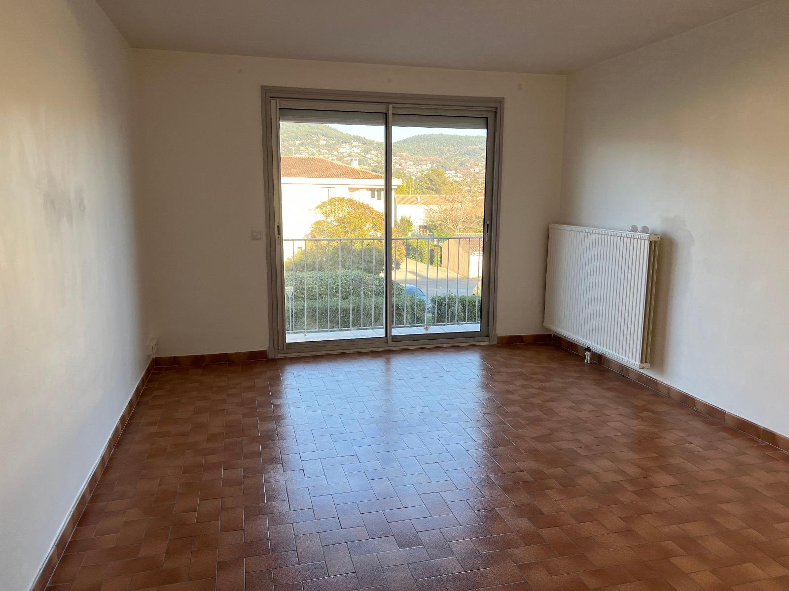 Appartement 2 pièces - 42m² - DRAGUIGNAN