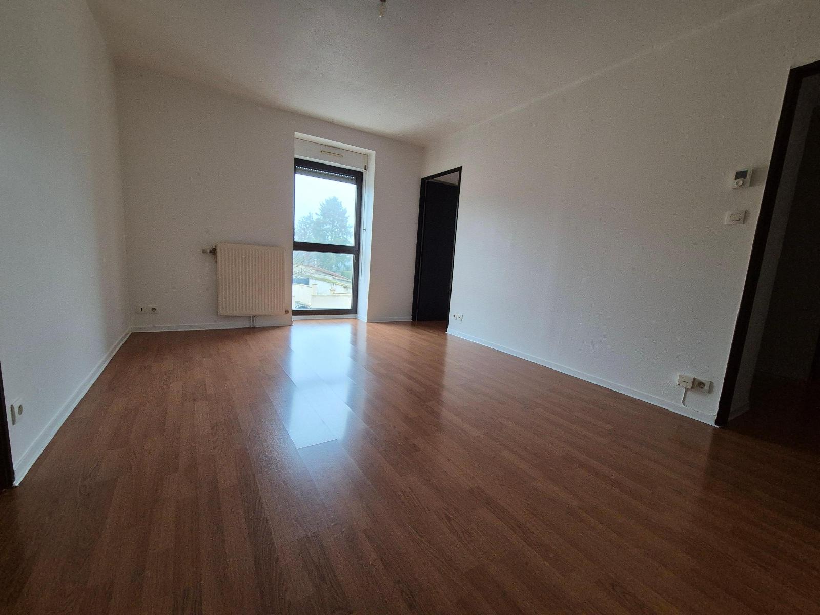 Appartement 2 pièces - 44m² - CHARNAY LES MACON