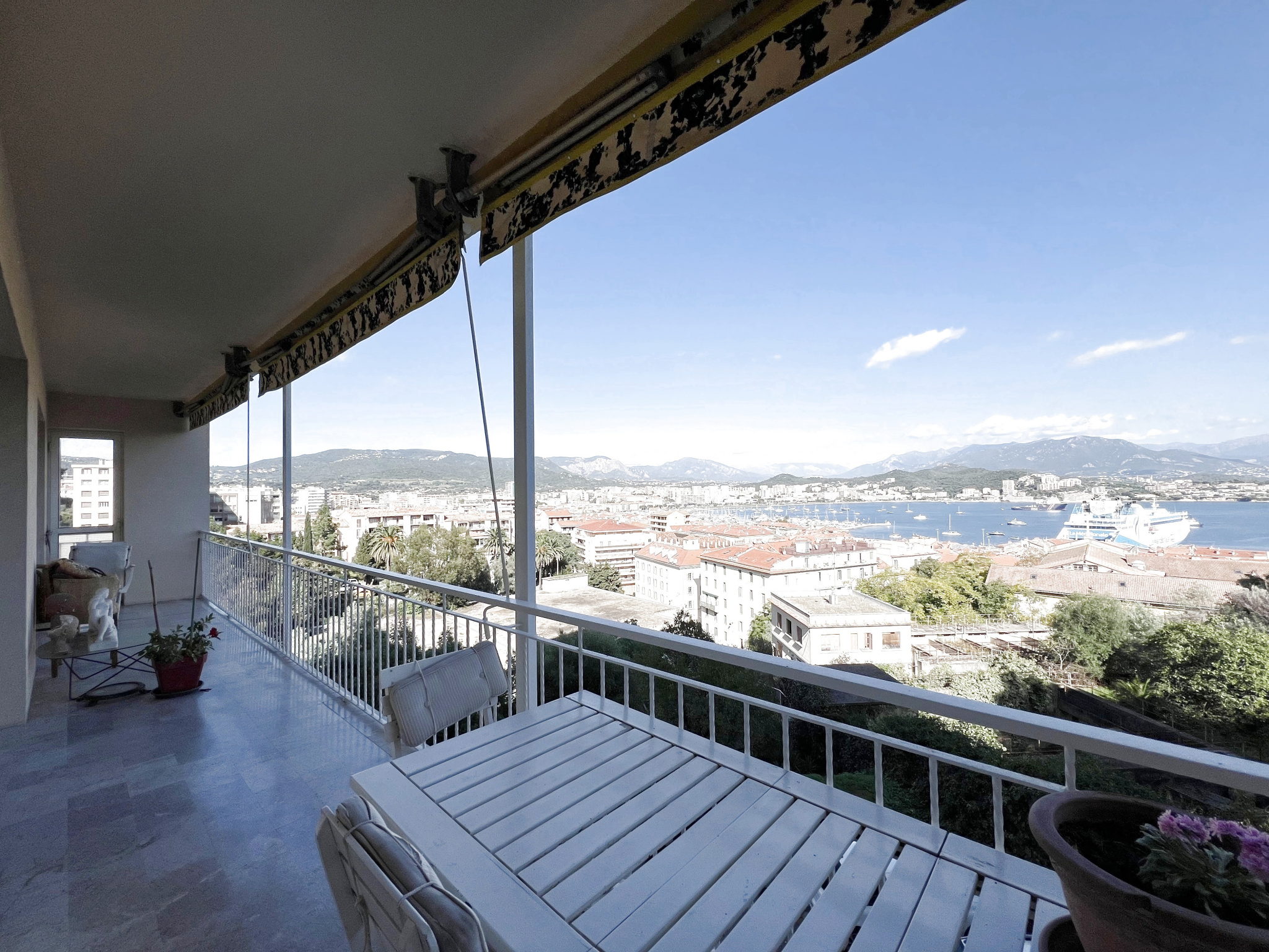 Appartement 4 pièces - 112m² - AJACCIO