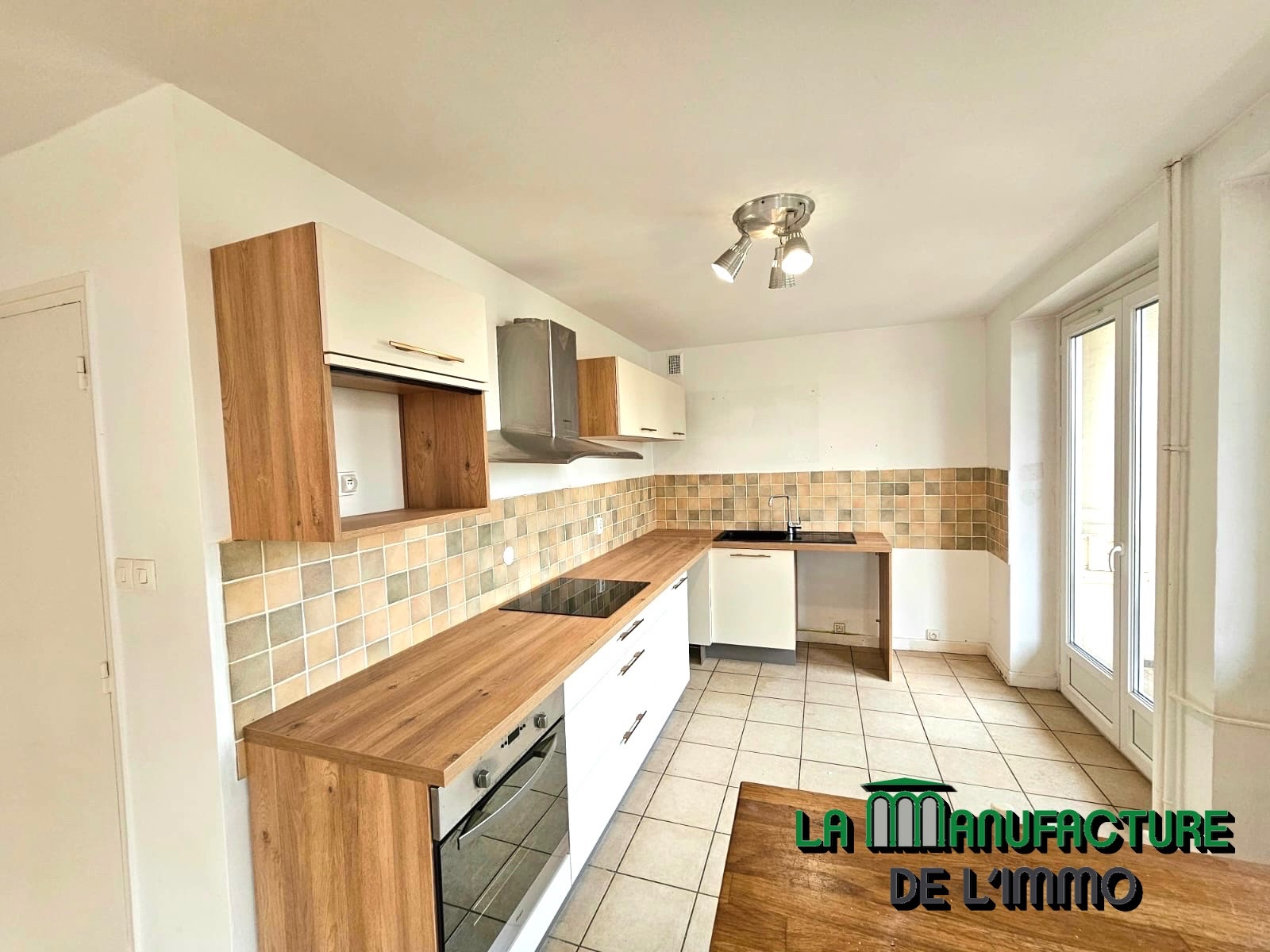 Appartement 5 pièces - 86m² - ST ETIENNE