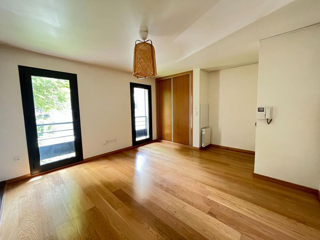 Appartement 1 pièce - 26m² - ARPAJON