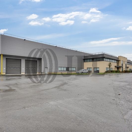 Local industriel  - 2 496m² - LE MESNIL AMELOT