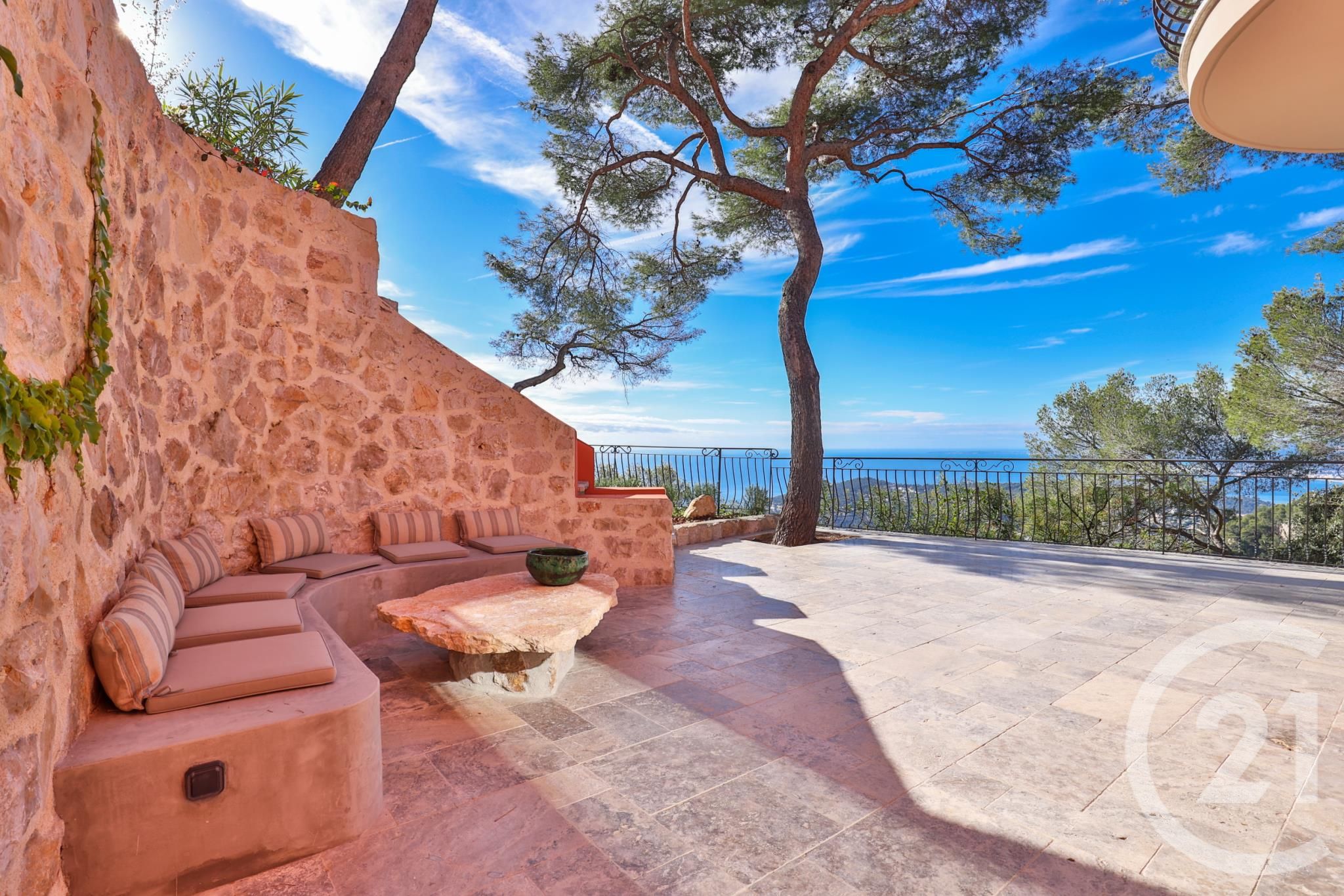 Maison 5 pièces - 150m² - VILLEFRANCHE SUR MER