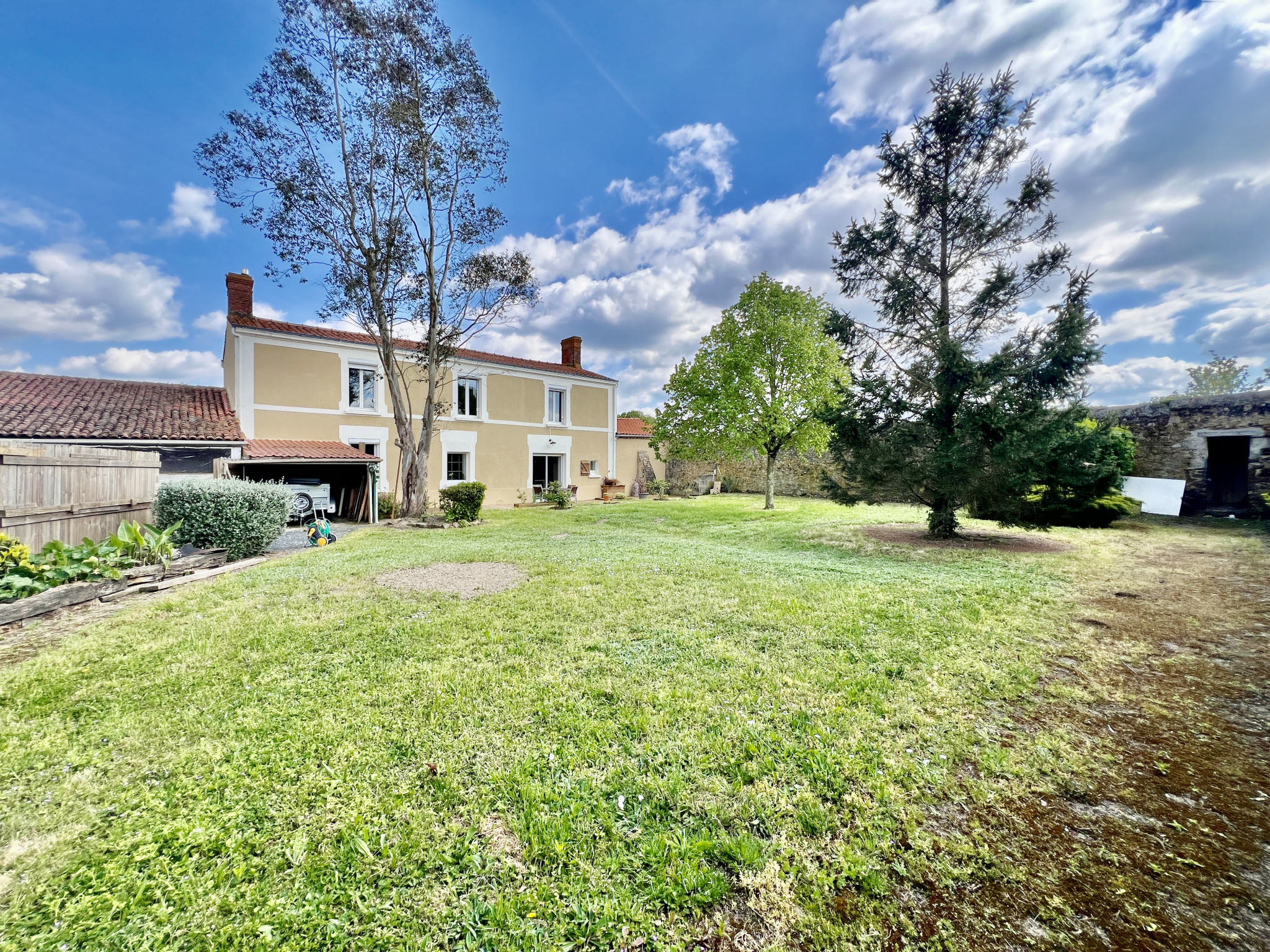 Maison 30 pièces - 1 226m² - LA CHAPELLE HEULIN