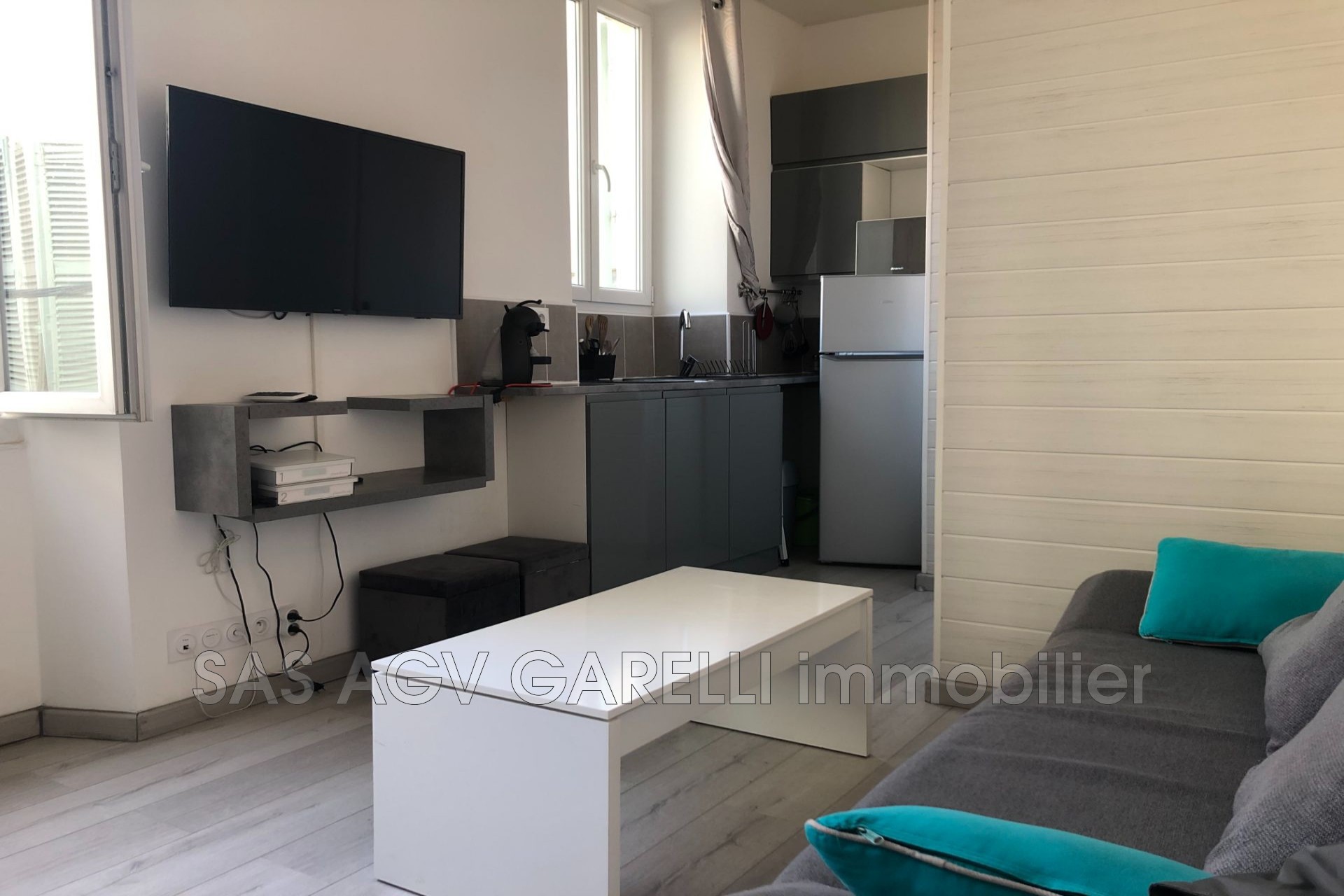 Appartement 1 pièce - 23m² - HYERES