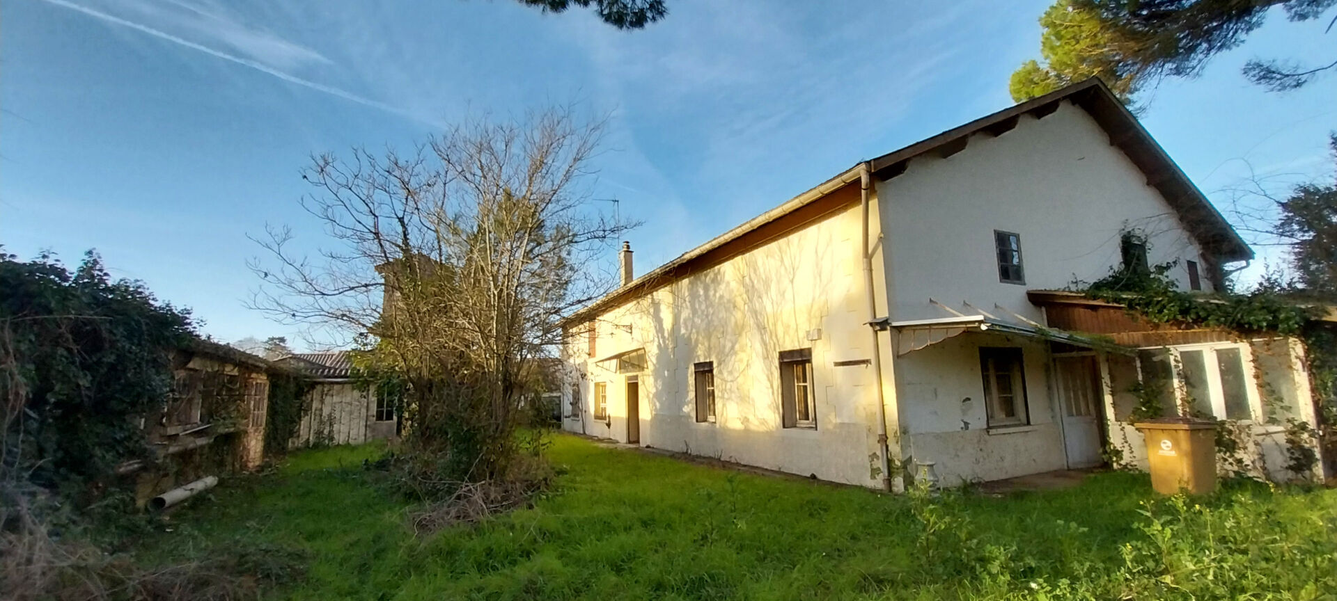 Maison 6 pièces - 236m²