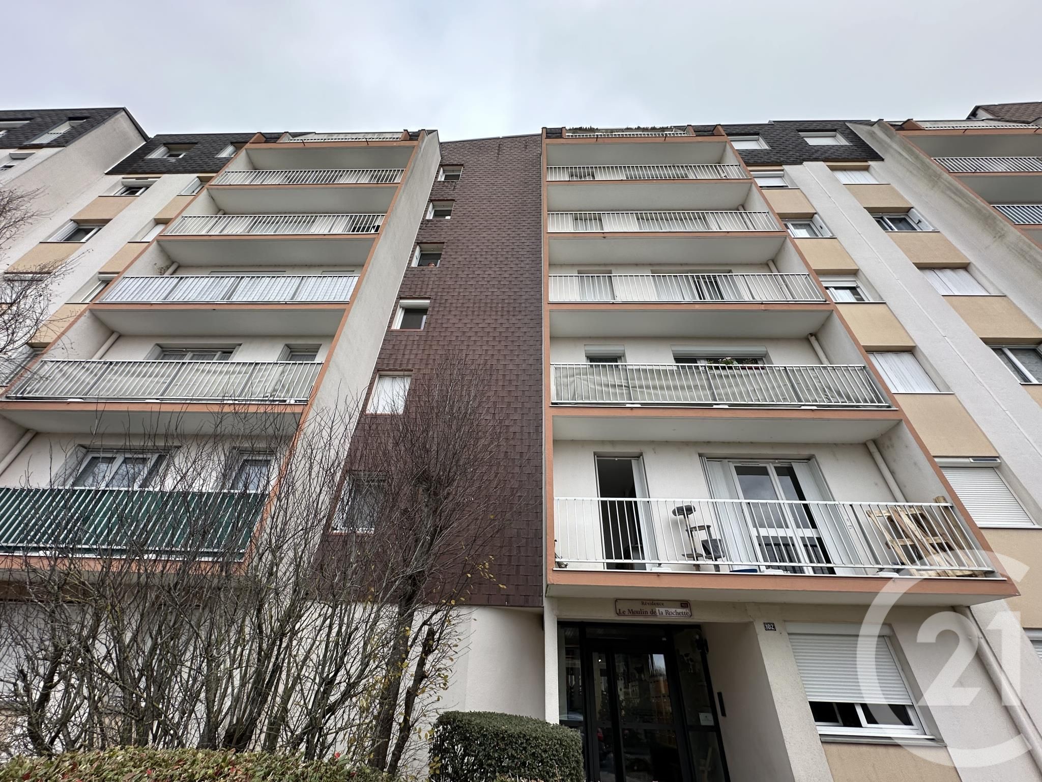 Appartement 2 pièces - 2 803m² - CHATEAUROUX