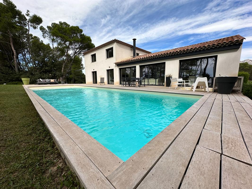 Maison 8 pièces - 235m² - ROUSSET