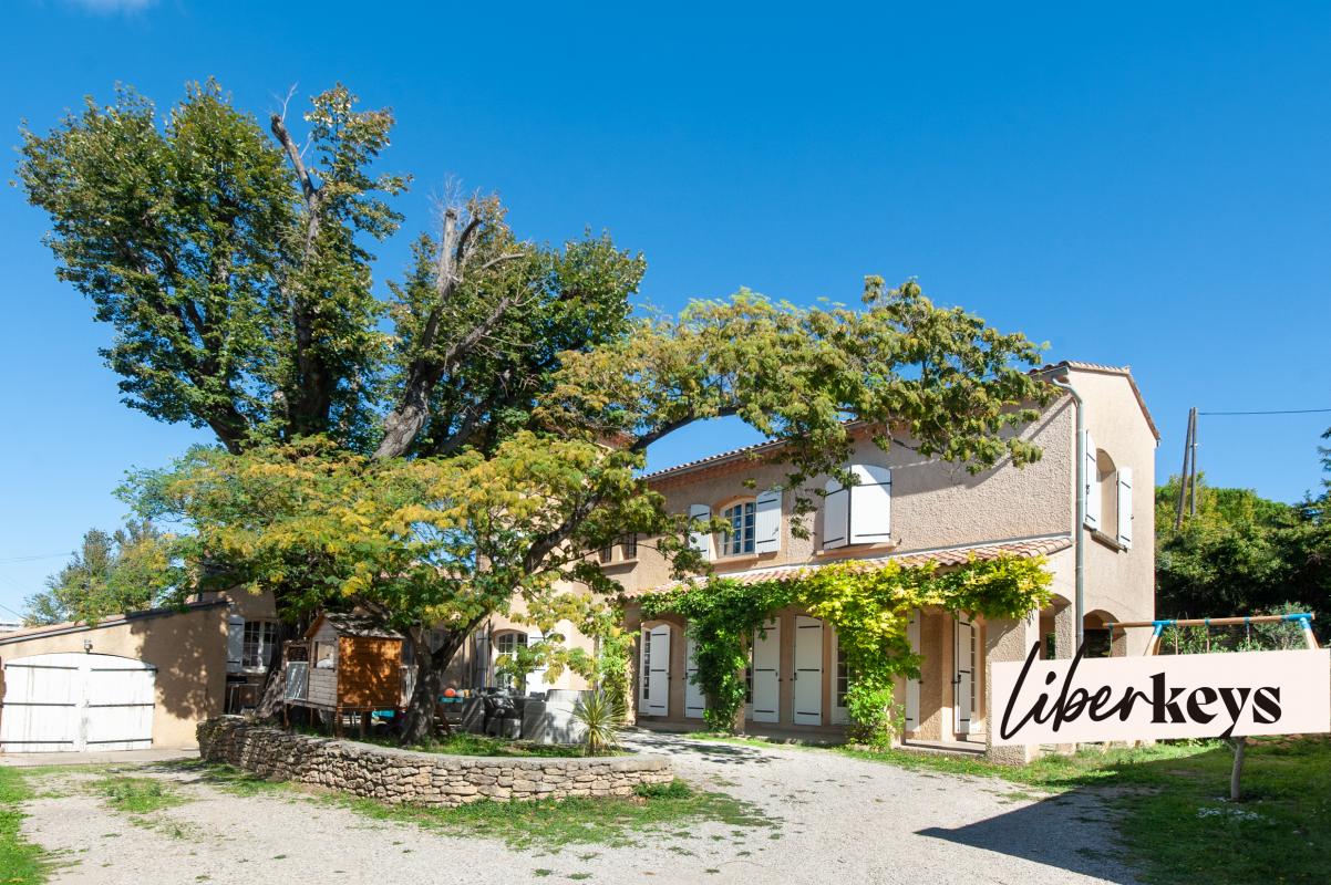 Maison 6 pièces - 171m² - SALON DE PROVENCE