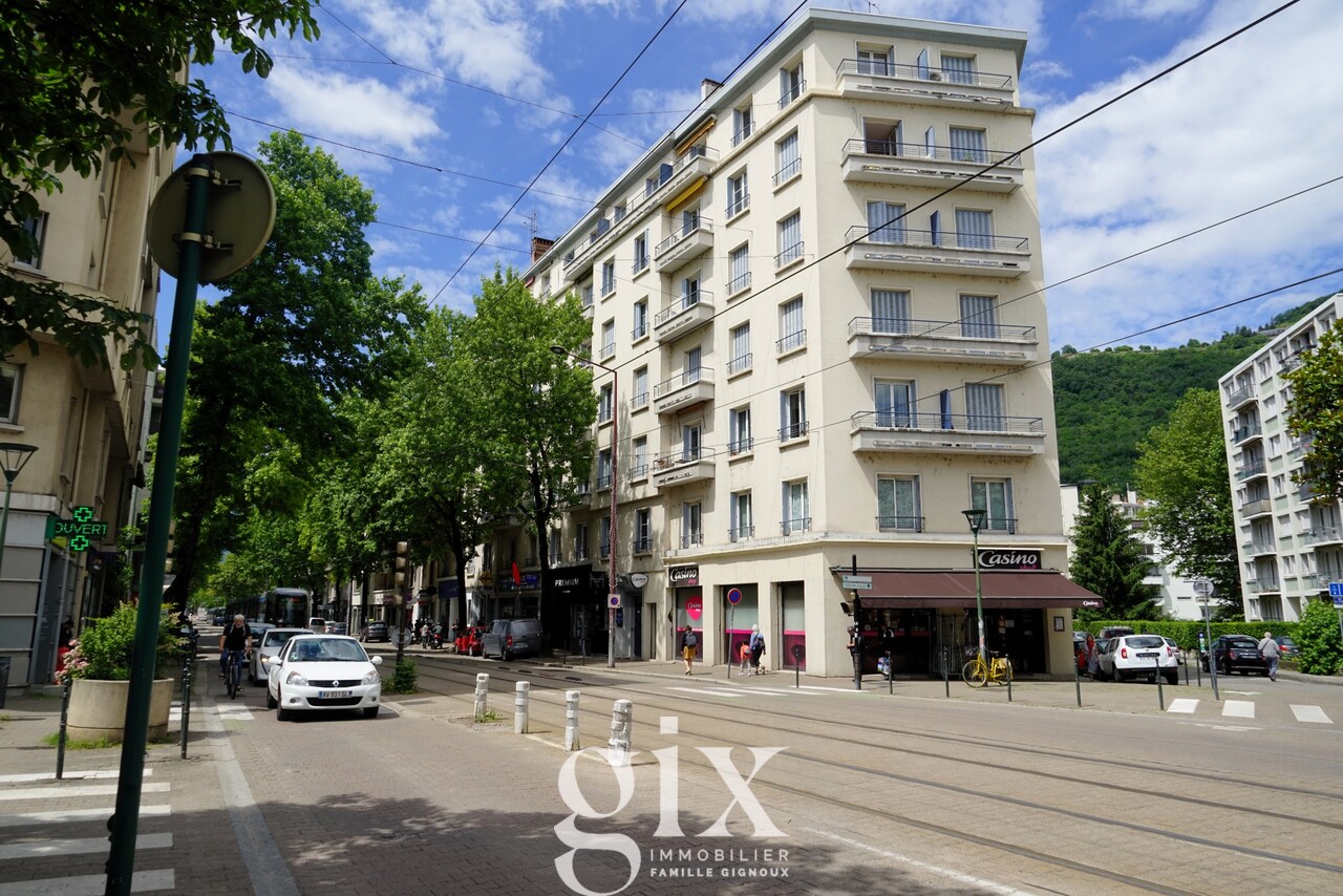 Appartement 2 pièces - 66m² - GRENOBLE