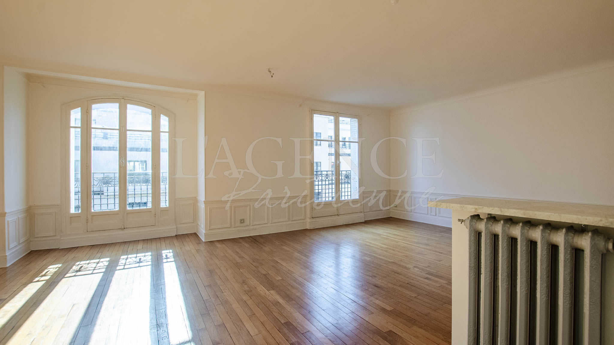 Appartement 5 pièces - 122m² - PARIS - 16ème