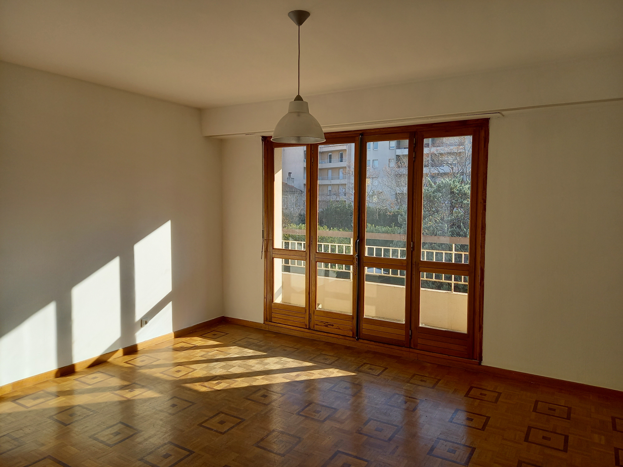 Appartement 1 pièce - 36m² - MARSEILLE  - 5ème