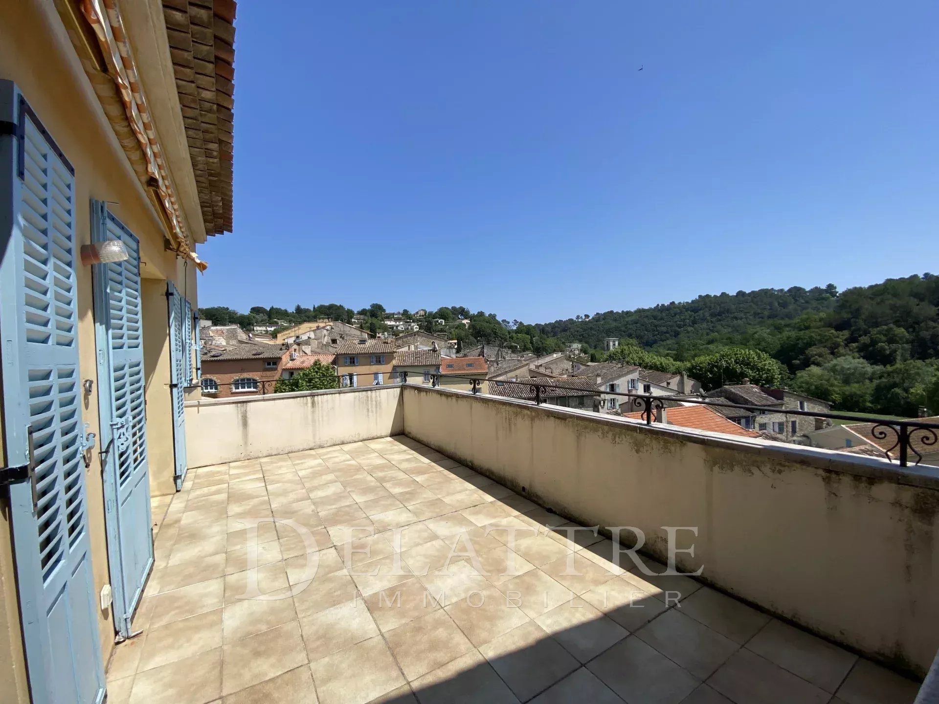 Appartement 5 pièces - 130m² - VALBONNE