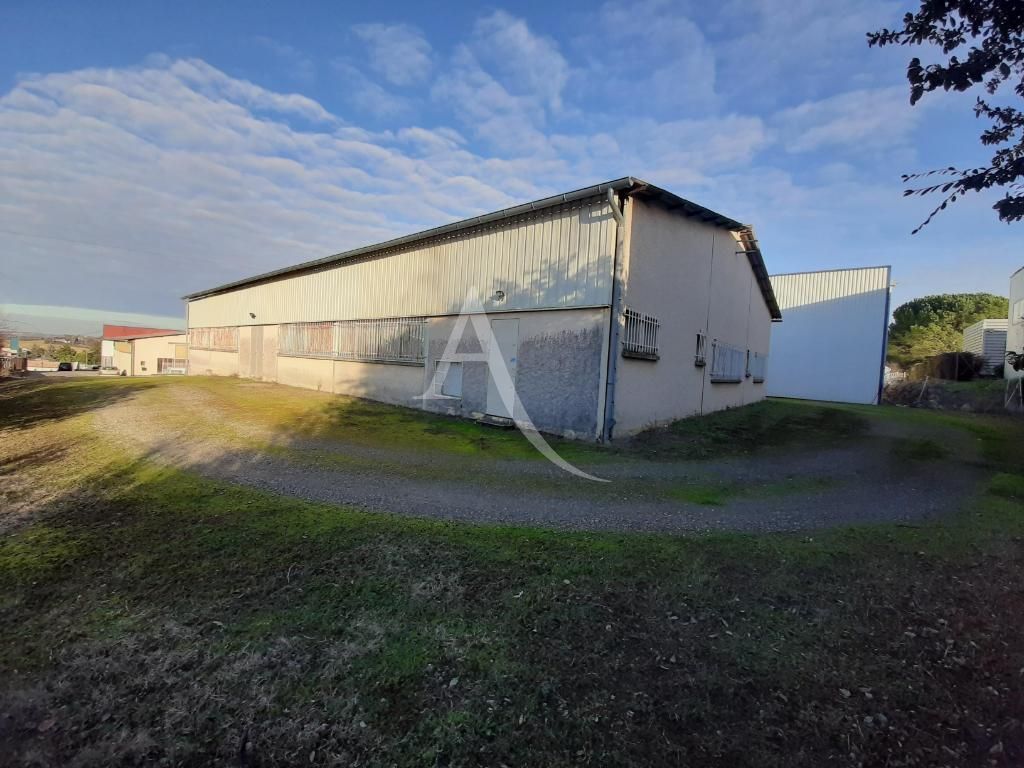 Local industriel  - 540m²