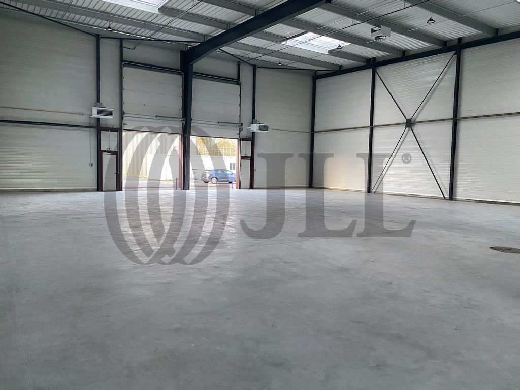 Local industriel  - 699m² - ST PIERRE DU PERRAY