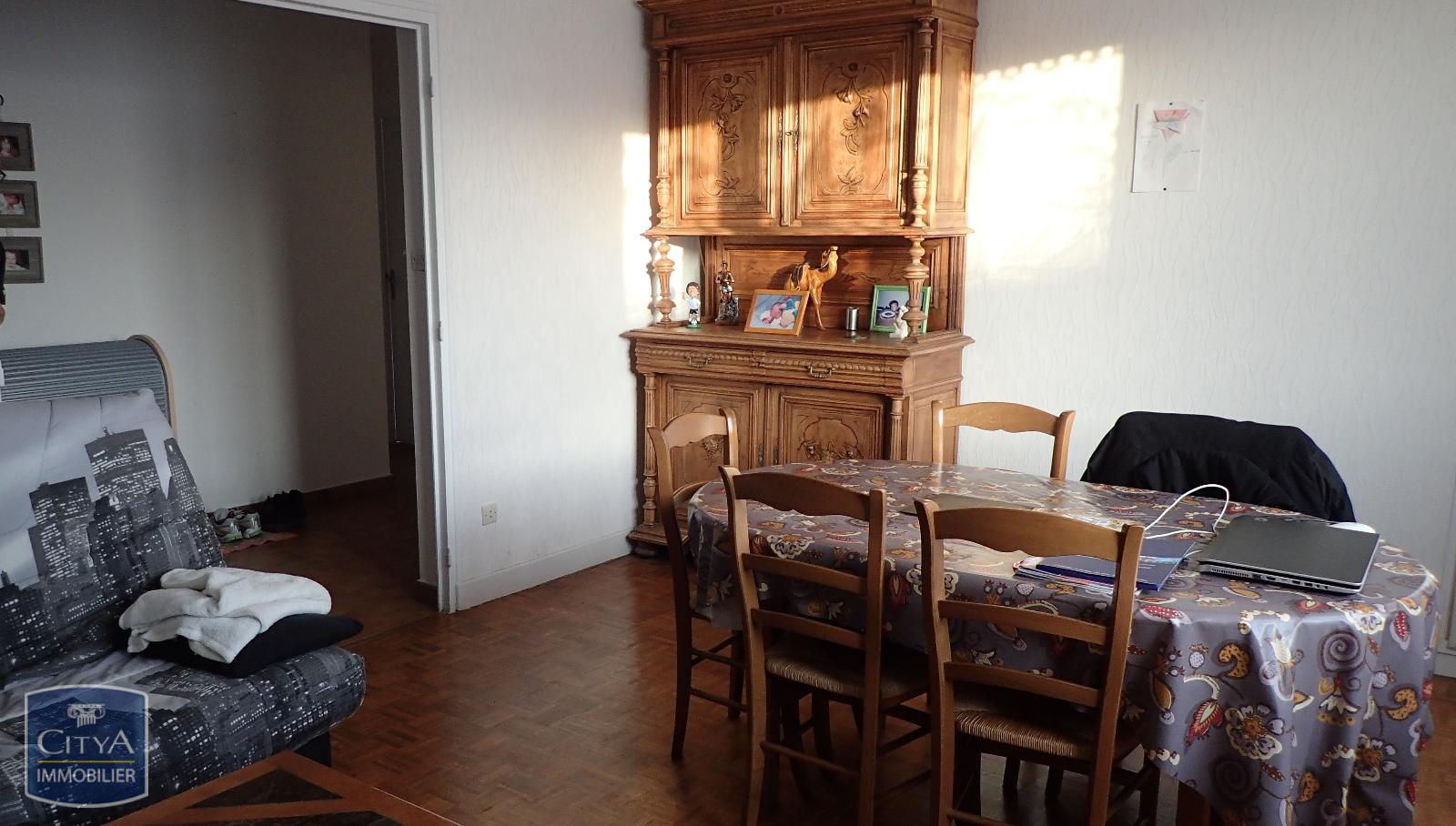 Appartement 3 pièces - 64m² - PONT DE CHERUY