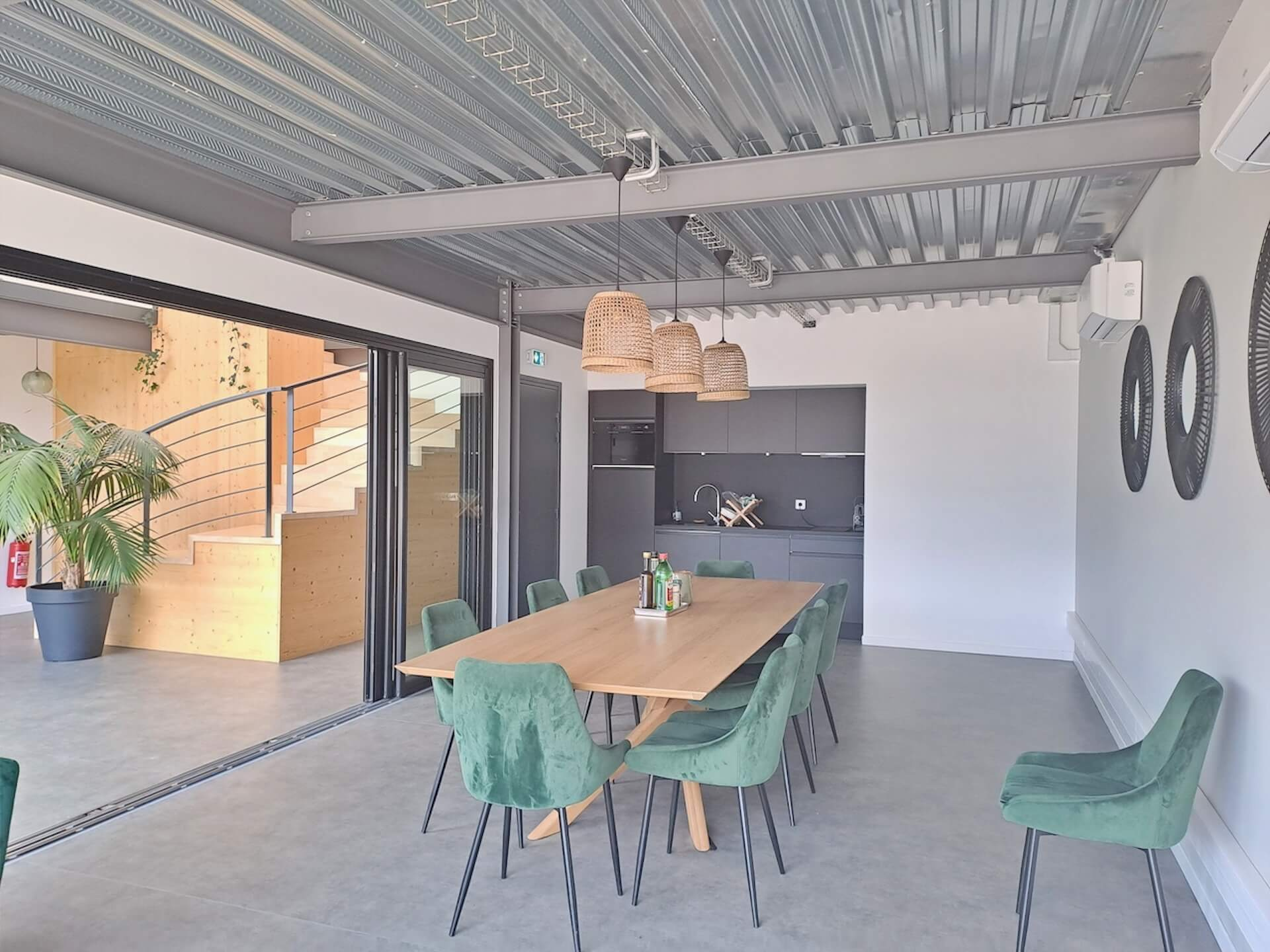 Local Professionnel  - 45m² - PONT ST MARTIN