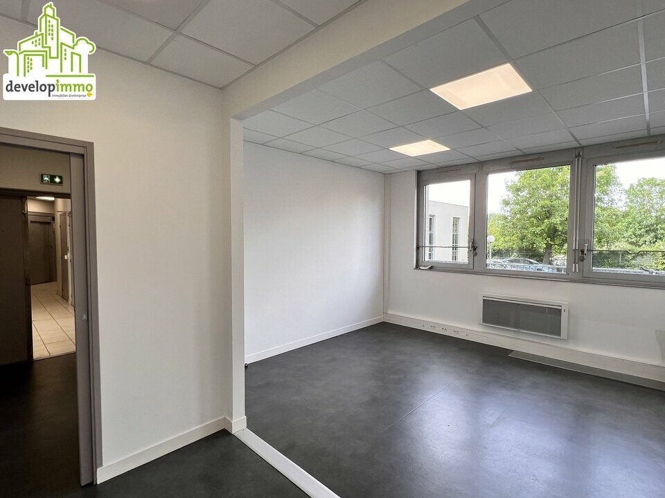 Local Professionnel  - 67m² - CAEN